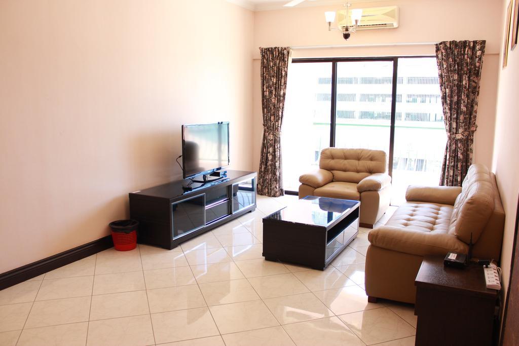 Appartement avec 3 chambre Kota Kinabalu Extérieur photo